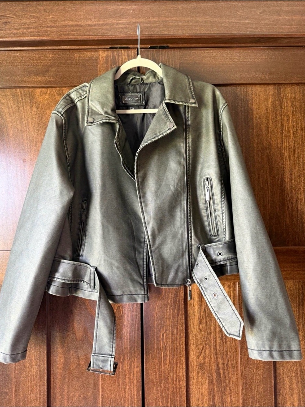 JouJou Women’s 2XL Grey Leather Biker Jacket Zip Buckle Notch Collar Pockets